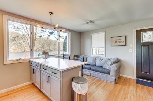 Charming Deep River Vacation Rental on Star Lake! in Deep River, USA