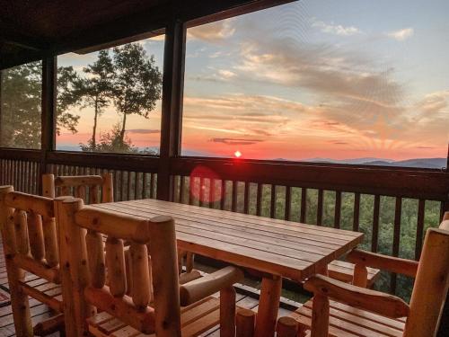 Mount Watson Lodge in Mineral Bluff, USA