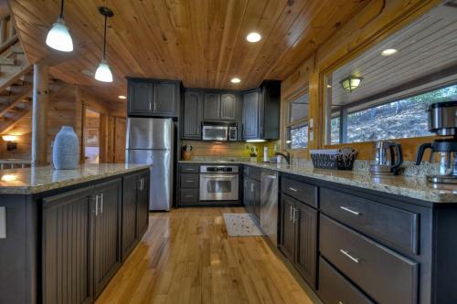 High Hopes - mountain getaway in Blue Ridge, USA