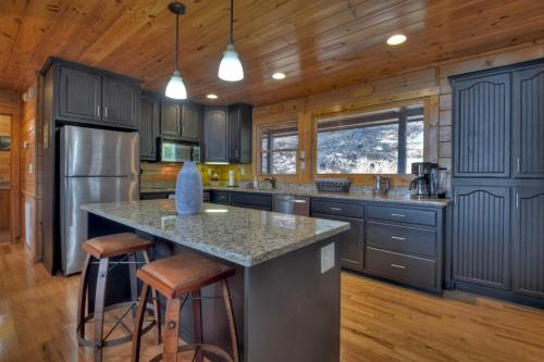 High Hopes - mountain getaway in Blue Ridge, USA