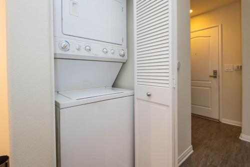 Cozy 2bed Apt next to Convention center/LA Live in Los Angeles, USA