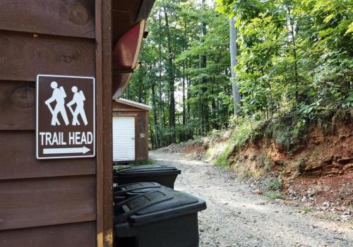 Poplar Ridge Retreat in Blairsville, USA