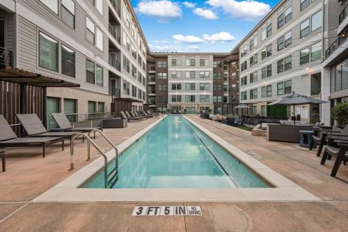 Lux 3BR Near Truist Park & Mall - Tap to explore photos