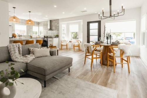 Stylish 4-Bedroom in Culver City Art District in Los Angeles, USA