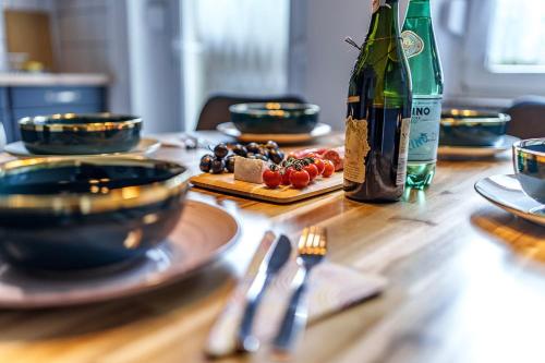 Große Terassen-Wohnung mit Grill, Playstation 5, Billardtisch und Massagesessel in 哈恩
