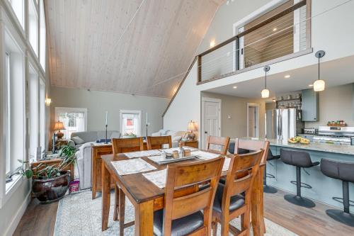 Lakefront Bucksport Home with Fire Pit and Gas Grill! in Bucksport