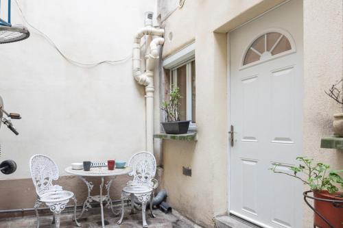 Lovely studio in Paris - image 4