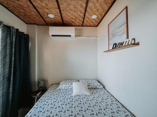 Gloria's Beach House Gloria's Beach House