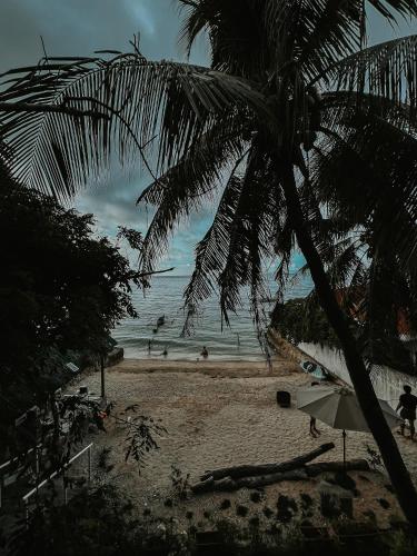 Gloria's Beach House Gloria's Beach House