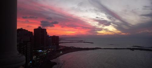 Stunning Sea View Flat (One Bed Room)Entire Place