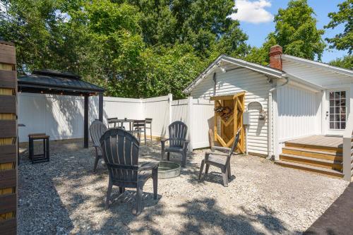 Care Taker cottage