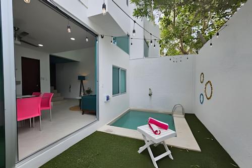 Villa con alberca, a una cuadra del mar in Chicxuclub Puerto Yucatan