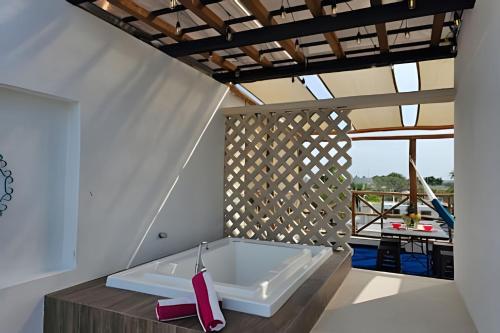 Villa con alberca, a una cuadra del mar in Chicxuclub Puerto Yucatan