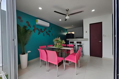 Villa con alberca, a una cuadra del mar in Chicxuclub Puerto Yucatan