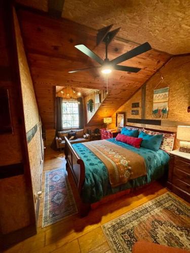The Cedar House - Huntsville Cultural District in Huntsville, USA