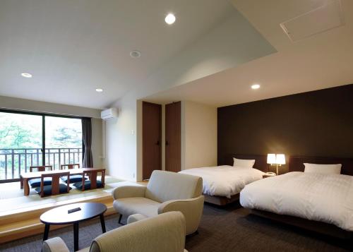 room detail thumbnail 1