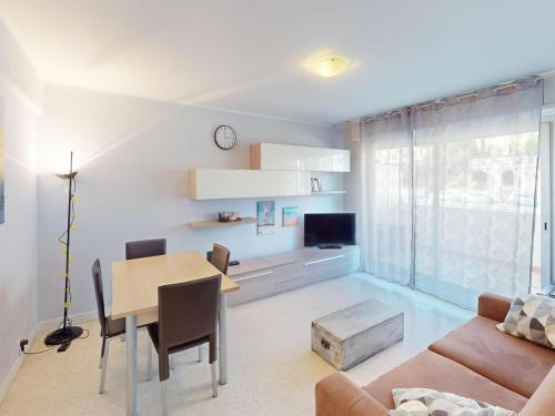 Apartment image 5