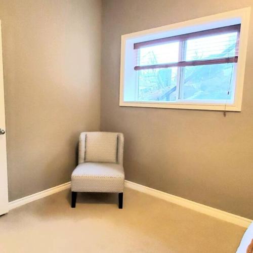 Private 2 bedrooms suite Near Hwy 1, Coliseum , Heritage Park, Fishing in Chilliwack, Canada