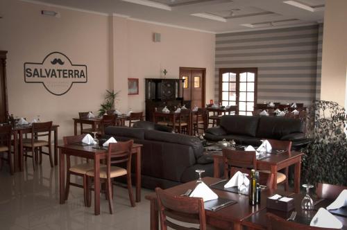 Restoran, Hotel MAXIM in Trinidad