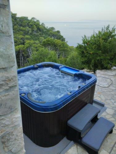 Secluded holiday house Zivogosce - Mala Duba, Makarska - 19811 in Igrane