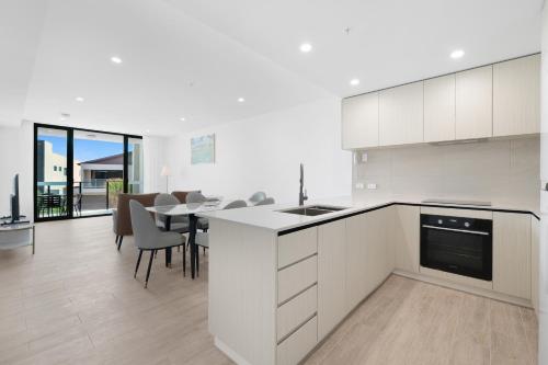 The Residences at The Peninsula in Hope Sziget