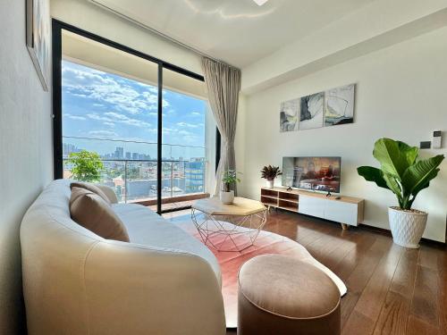 Homie's Dedge Thao Dien Luxury Apartment