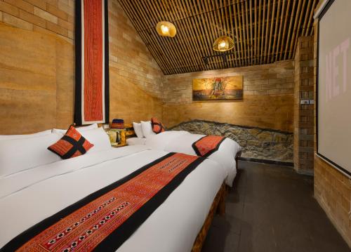 Deluxe Triple Room image 10