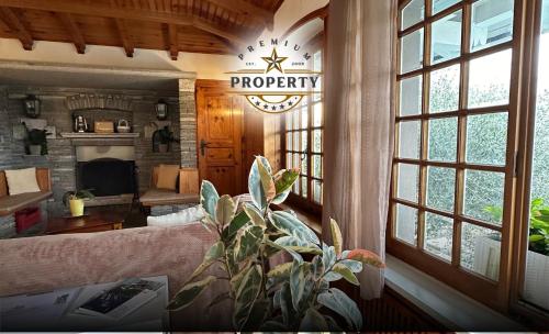 Magic CHALET near COMO lake, private parking, total privacy in Morbio Inferiore