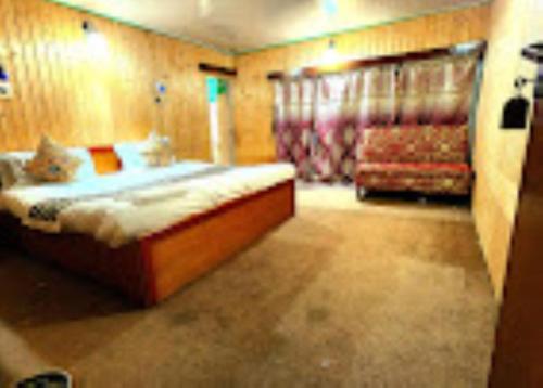 Nigeen Residency Resort , Srinagar