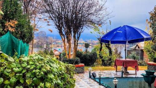 Nigeen Residency Resort , Srinagar