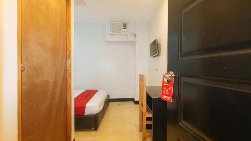 RedDoorz at Ranchotel Alabang, Manila (photo 8)
