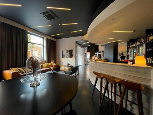 ผับ/เลาจน์, Hotel Elisabeth in เมเคเลน