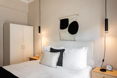 Brilliant 2BR Apartment in Exarchia by UPSTREET - image 14