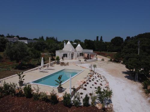 Peldbaseins, Trullo Divina Natura in Padresergio