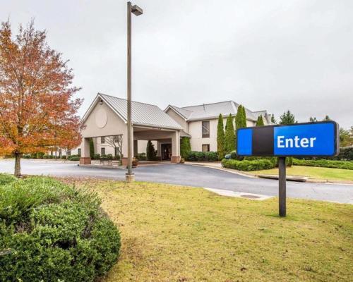 Quality Inn & Suites in Dawsonville, USA