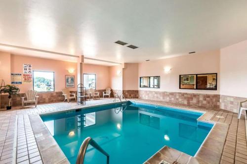 Econo Lodge Inn & Suites in Middletown, USA