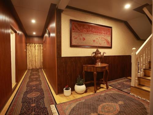 Hotel Aala Residency , Srinagar
