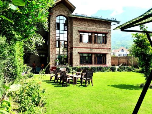 Sheesha Residency , Srinagar