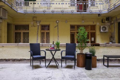 AK7 Boutique Suites 2