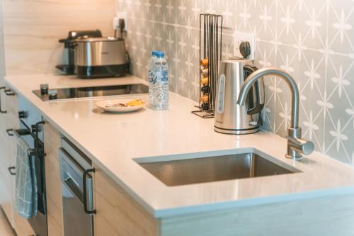 Cozy Studio with Balcony in The Greens - image 13