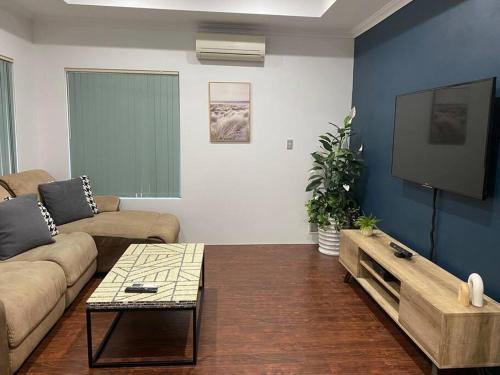 Falcon Estuary Escape