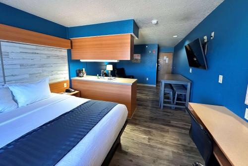 . Microtel Inn & Suites Tomah