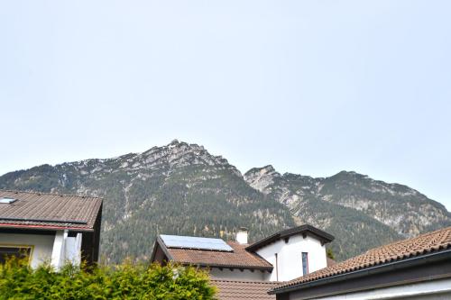 Apartment on Zugspitzstrasse, Garmisch-Partenkirchen (photo 2)