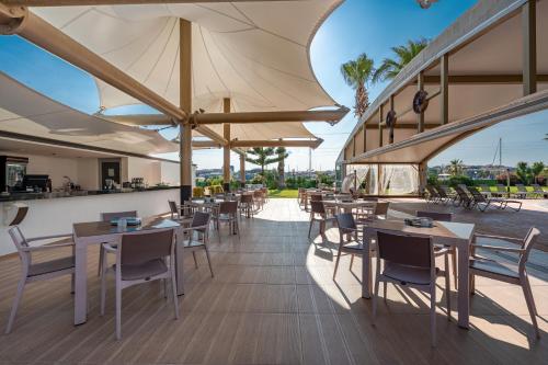 Restaurant, Sisus Marina Hotel in Cesme