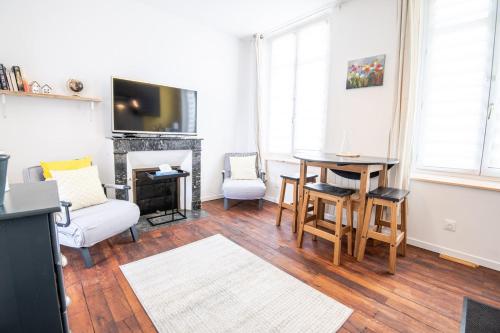 Charmant T2 au pied du château