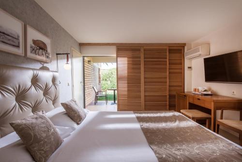 Bella Beach Hotel - image 3