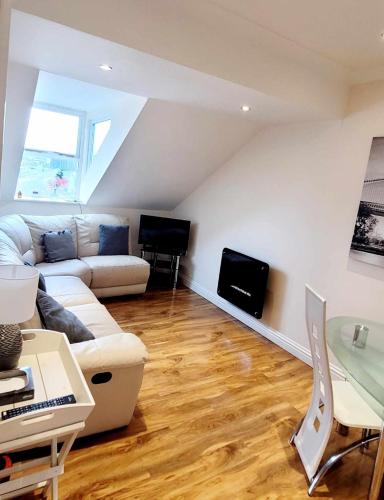 Удобства, Apartment 4 - striking, 2 bedroom luxury apartment - close to town, mainline rail & theatre in Дарлингтън