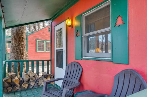 Pet-Freindly Laconia Vacation Rental with Fireplace!