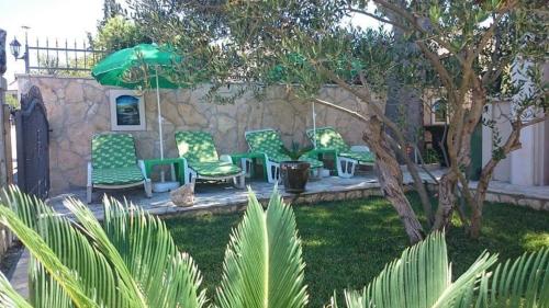 Brač Island Holiday Home With Pool And Sea View