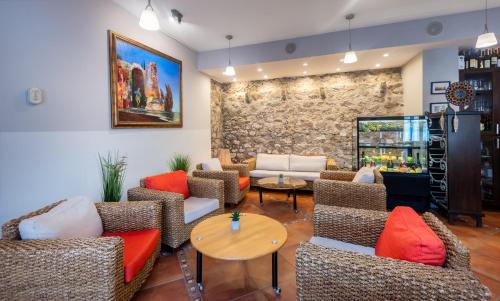 Hunguest Hotel Sun Resort - image 2